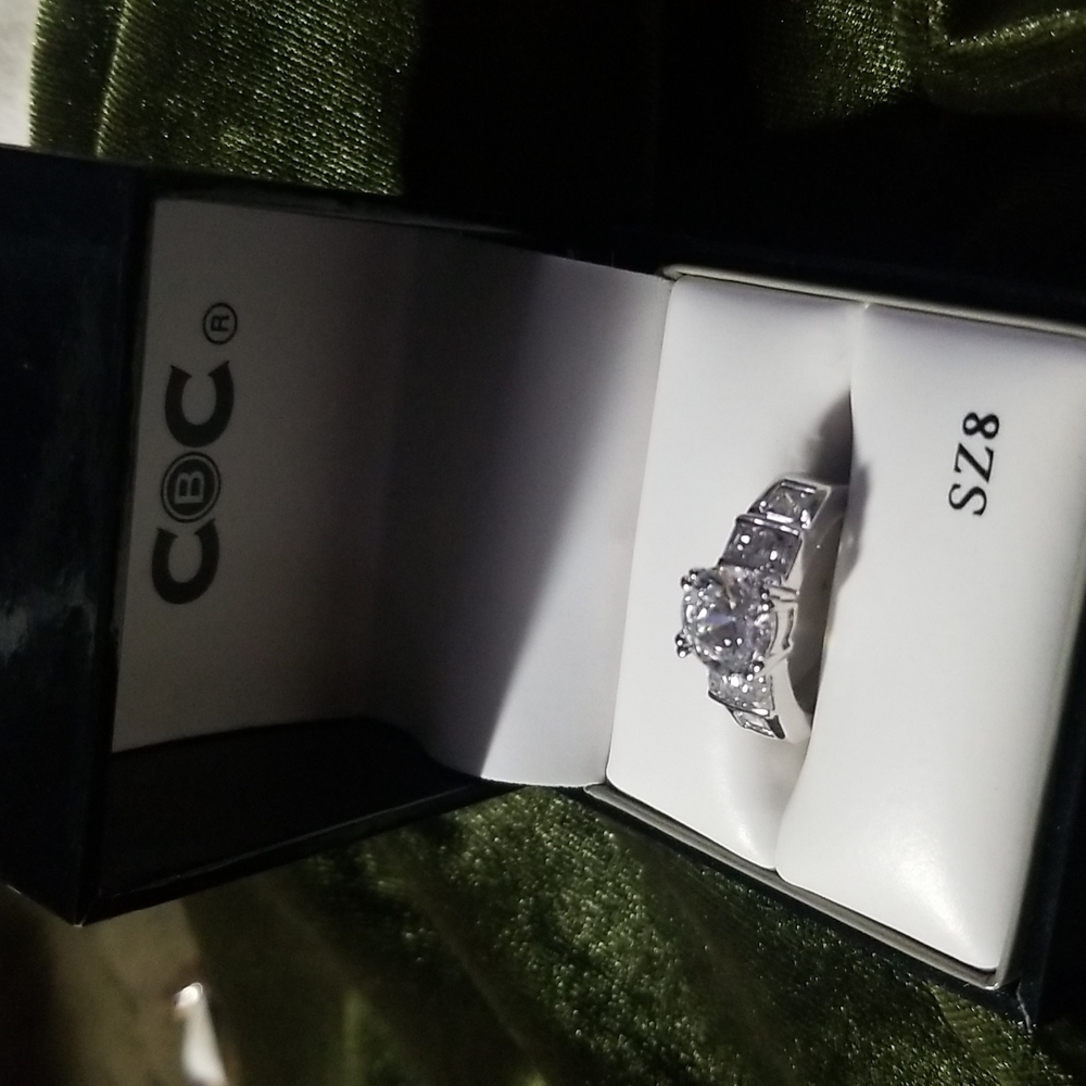 Cubic Zirconia Ring. Size 8